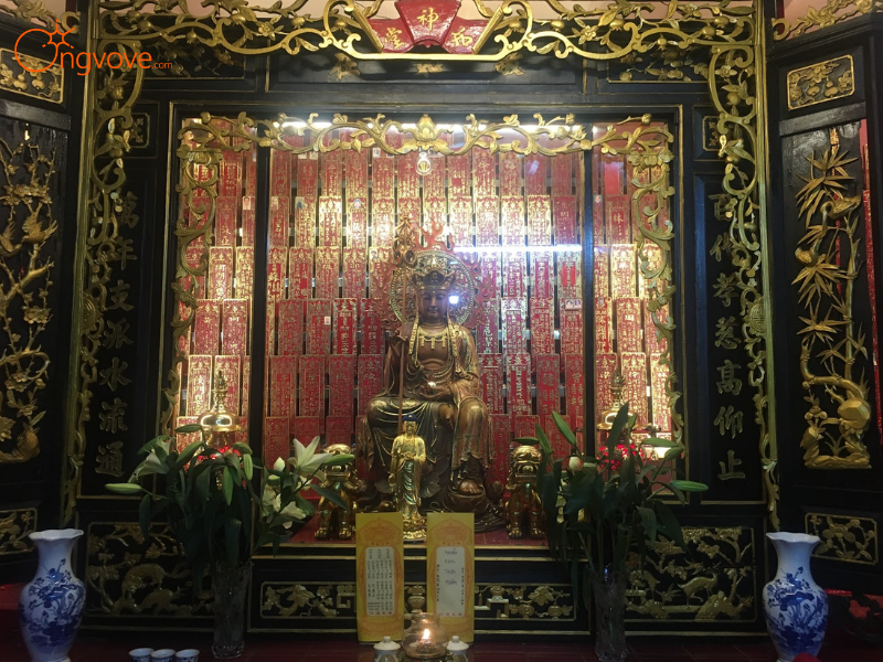 Tại Sao Cần Thuê Hướng dẫn viên tại Chùa Ngọc Hoàng (Phước Hải Tự) TPHCM?