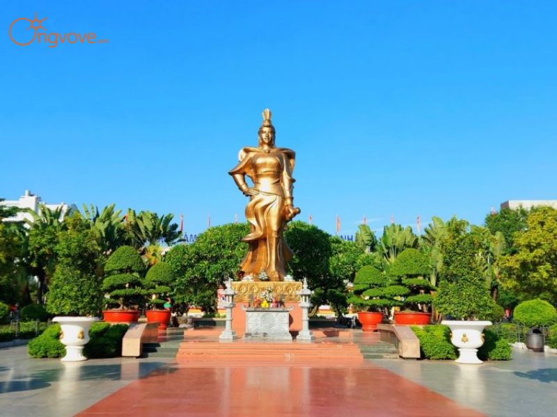 Giá Tour Kiến An - Đền Nghè - Hồ Sen 1 Ngày