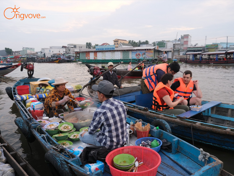 Chợ Nổi Cái Răng – Di Sản Sống Động Trên Sông