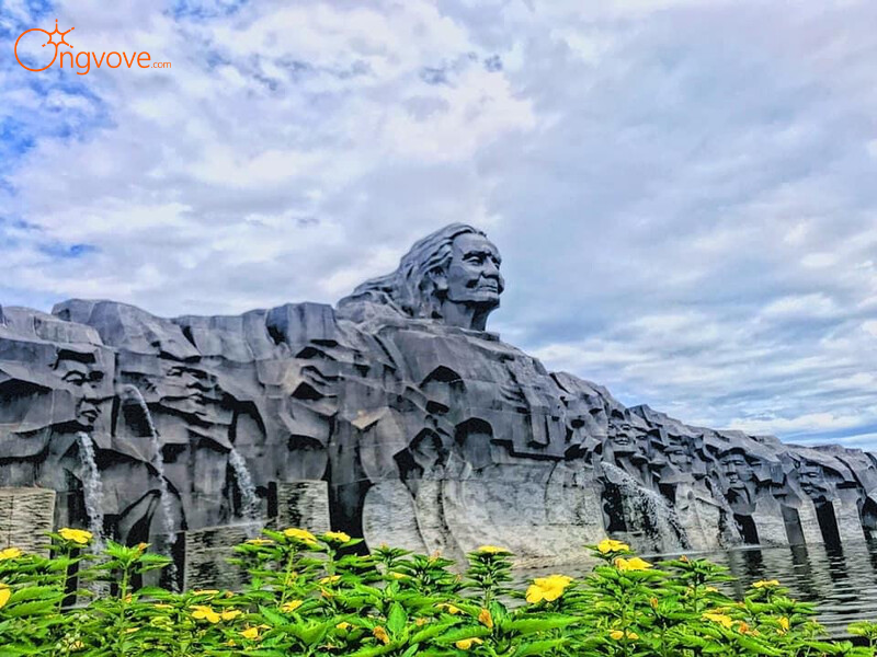 Vì Sao Tour Làng Bích Họa Tam Thanh & Tượng Mẹ Thứ Lại "Gây Thương Nhớ"?
