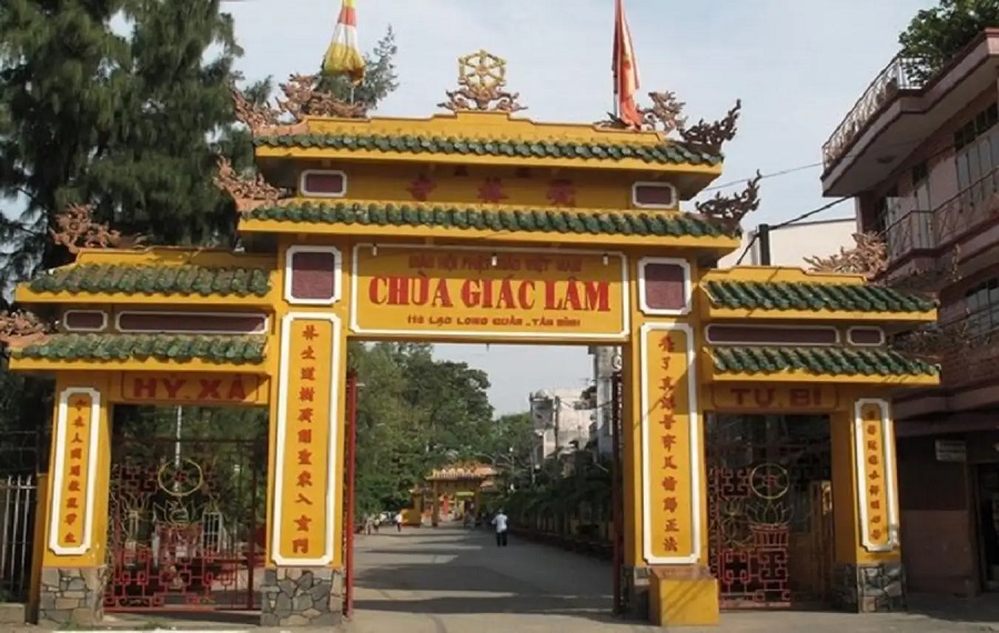 Có những ngôi chùa cổ và linh thiêng nào khác ở Thành phố Hồ Chí Minh mà ít du khách biết đến?