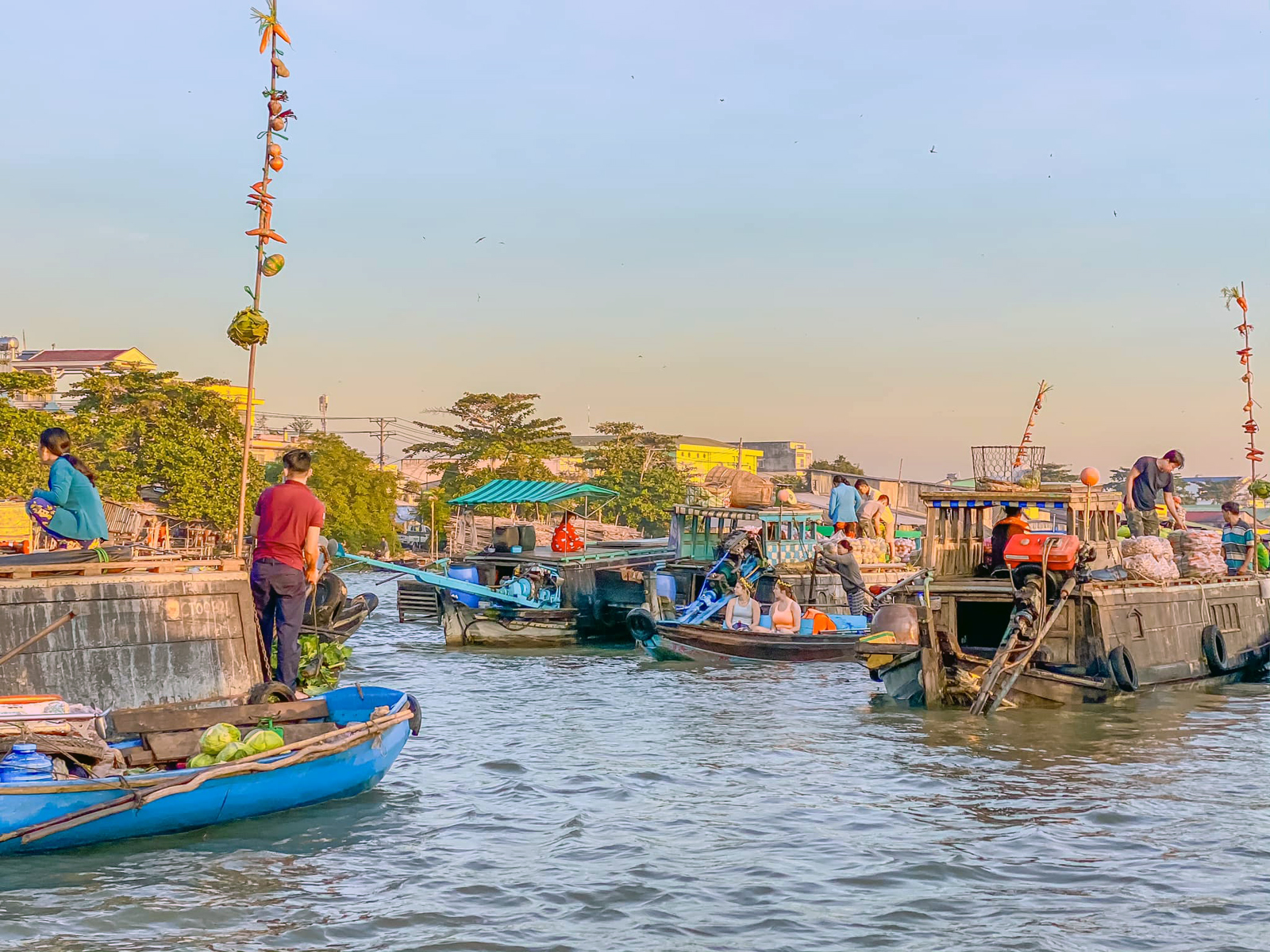 Chợ nổi Cái Răng - Cần Thơ