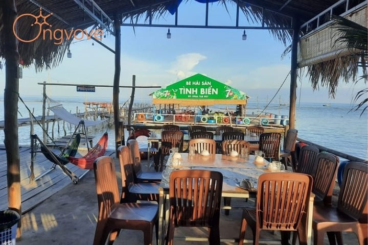 Cách di chuyển đến làng chài cổ Hàm Ninh Phú Quốc