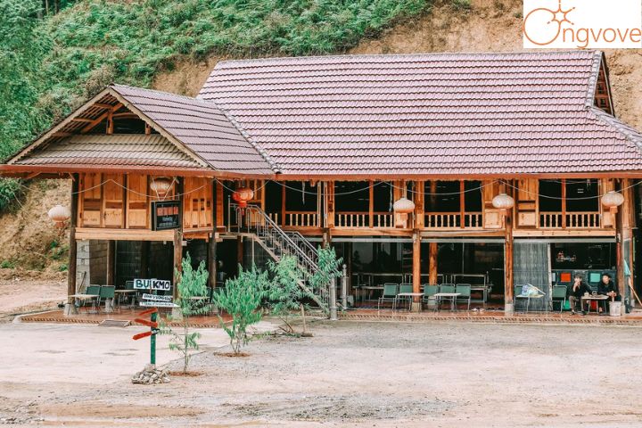 Bụi Homestay Đồng Văn