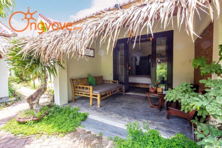 Red Flower Cottages homestay