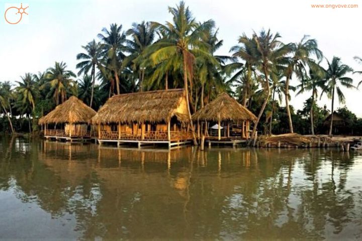Khu du lịch Làng Bè