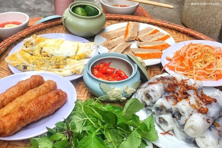 Bánh cuốn Thanh Hóa