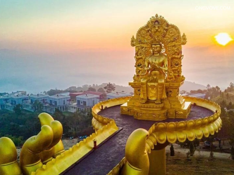 Tượng Phật Trường Thọ Samten Hills