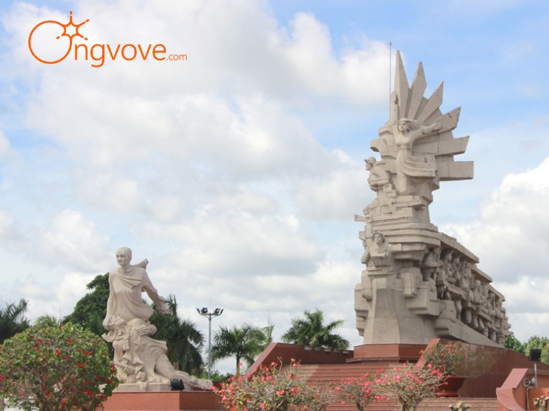 Công viên Tượng đài – Niềm tự hào của người dân Long An