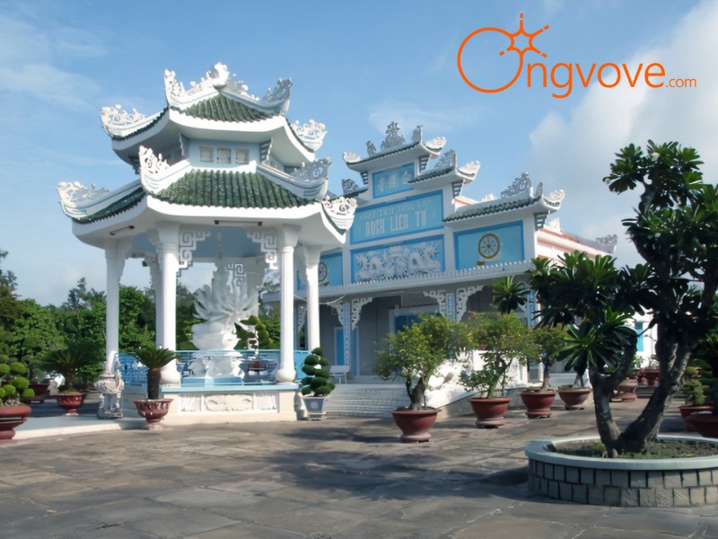 Ong Vò Vẽ Travel - Đơn vị chuyên cung cấp chuyến đi Chùa Bạch Liên Đồng Nai tự túc cho bạn