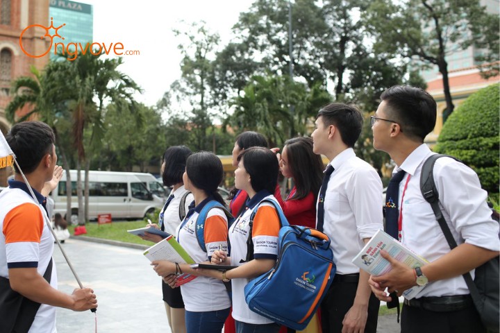 2. Thuê hướng dẫn viên tại Bắc Kạn