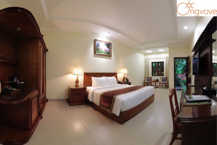 Du lịch Viễn Đông Hồ Cốc 