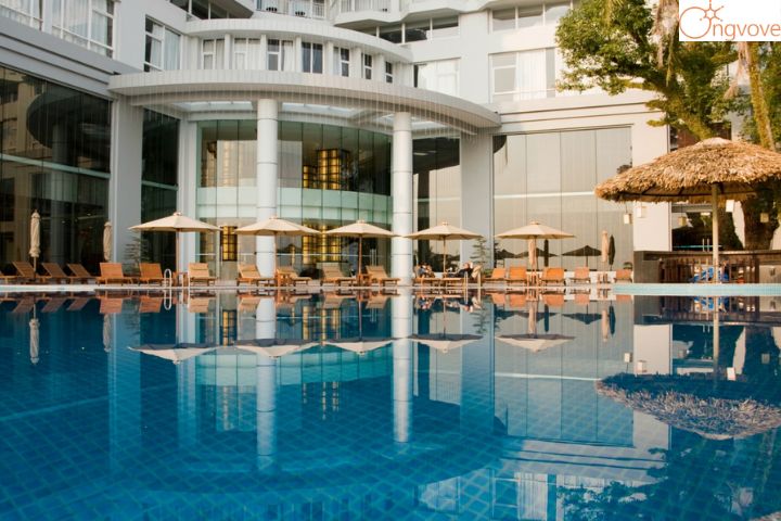  Khách sạn Novotel Hạ Long