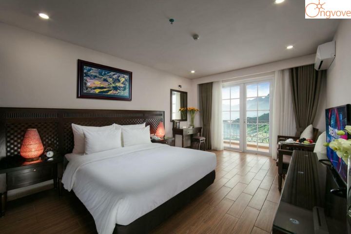 Azure Sapa Hotel