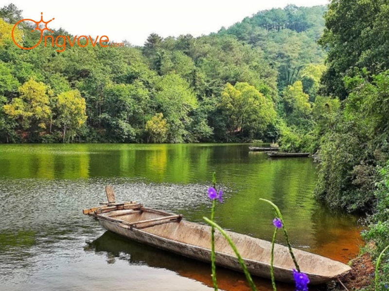 Lịch Sử Và Ý Nghĩa Của Hồ Khuôn Thần