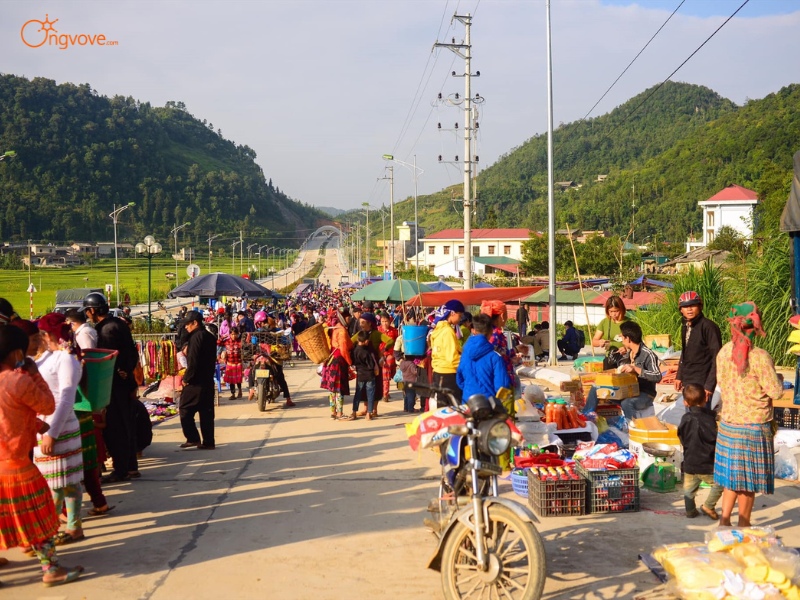Lưu Trú Khi Tham Quan Chợ Phiên Lũng Cú Hà Giang