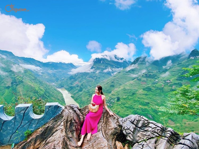Ong Vò Vẽ Travel Cung Cấp Tour Du Lịch Tại Chợ Phiên Lũng Cú Hà Giang
