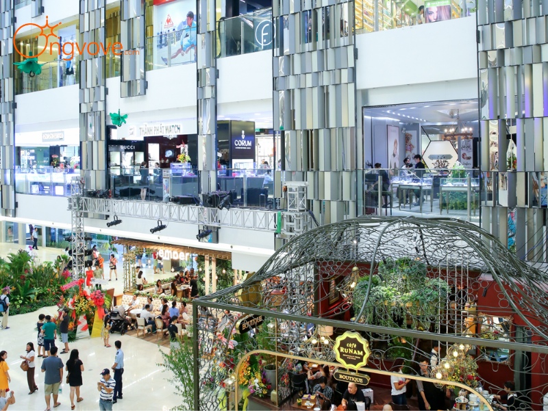 Tổng Quan Về Takashimaya Saigon Centre Quận 1