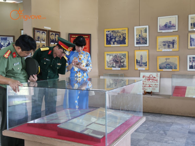 Tại Sao Bạn Cần Một Tour Guide Quảng Trị?